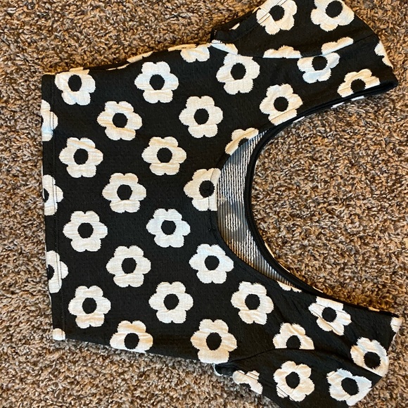 Daisy 2PC Set - Picture 12 of 14